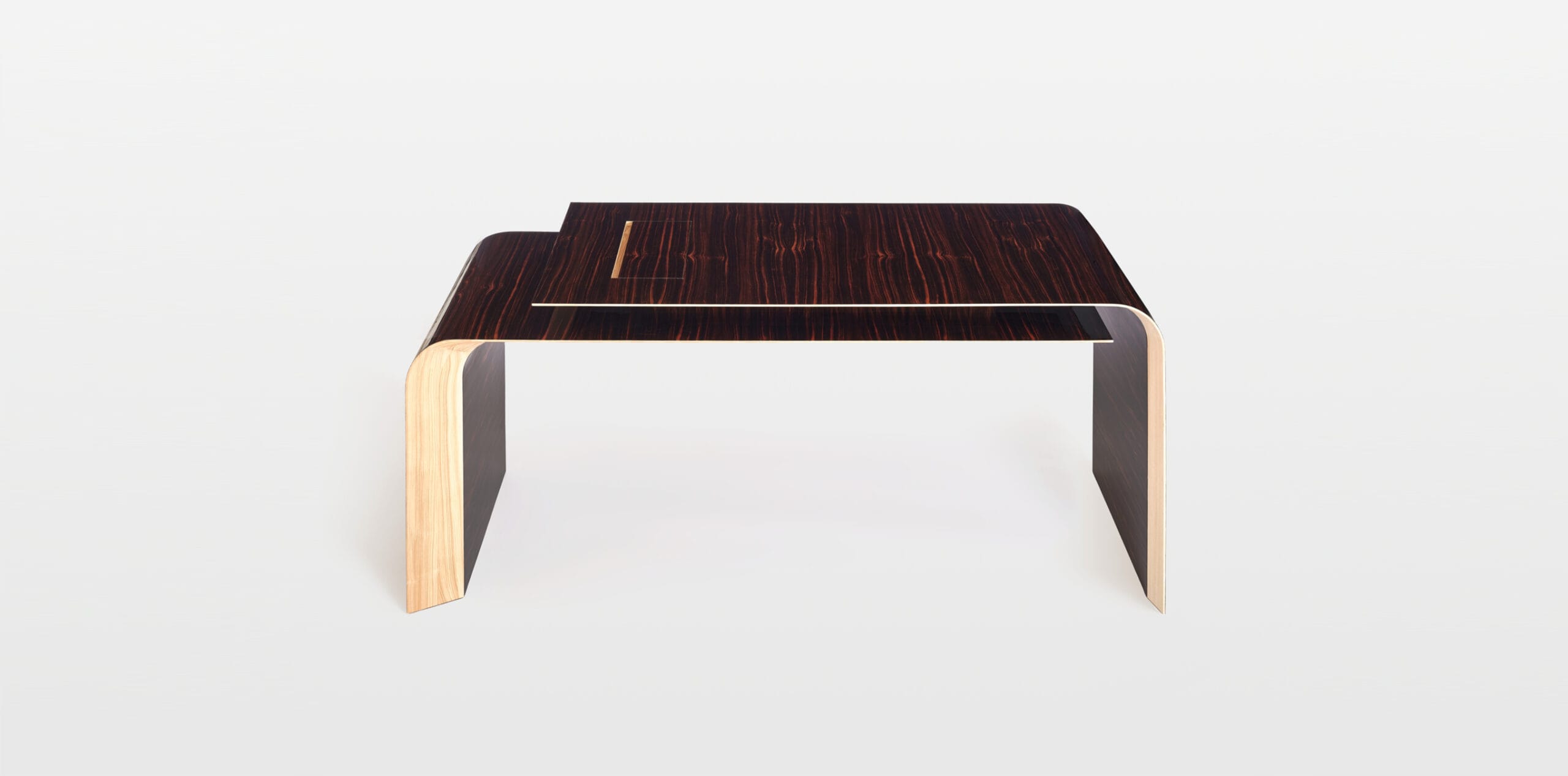 Bureau collection Éthéria par Atelier Modjuu, ébénisterie d'art dans les Hauts de France.